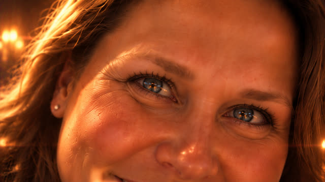 Scene 11 - Her Eyes