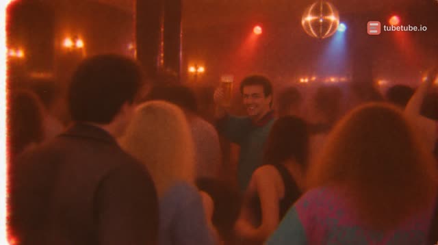 Scene 12 - Parkhotel
